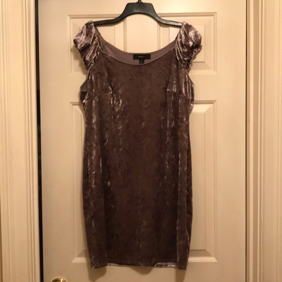 F21 Crushed Velvet Dress!! NWT!!! - Picture 2 of 7